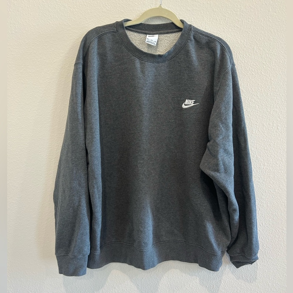 Nike Men's Dark Gray Crewneck Sweatshirt